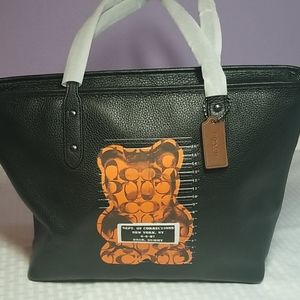 Coach Gummy Vandal City Zip Tote